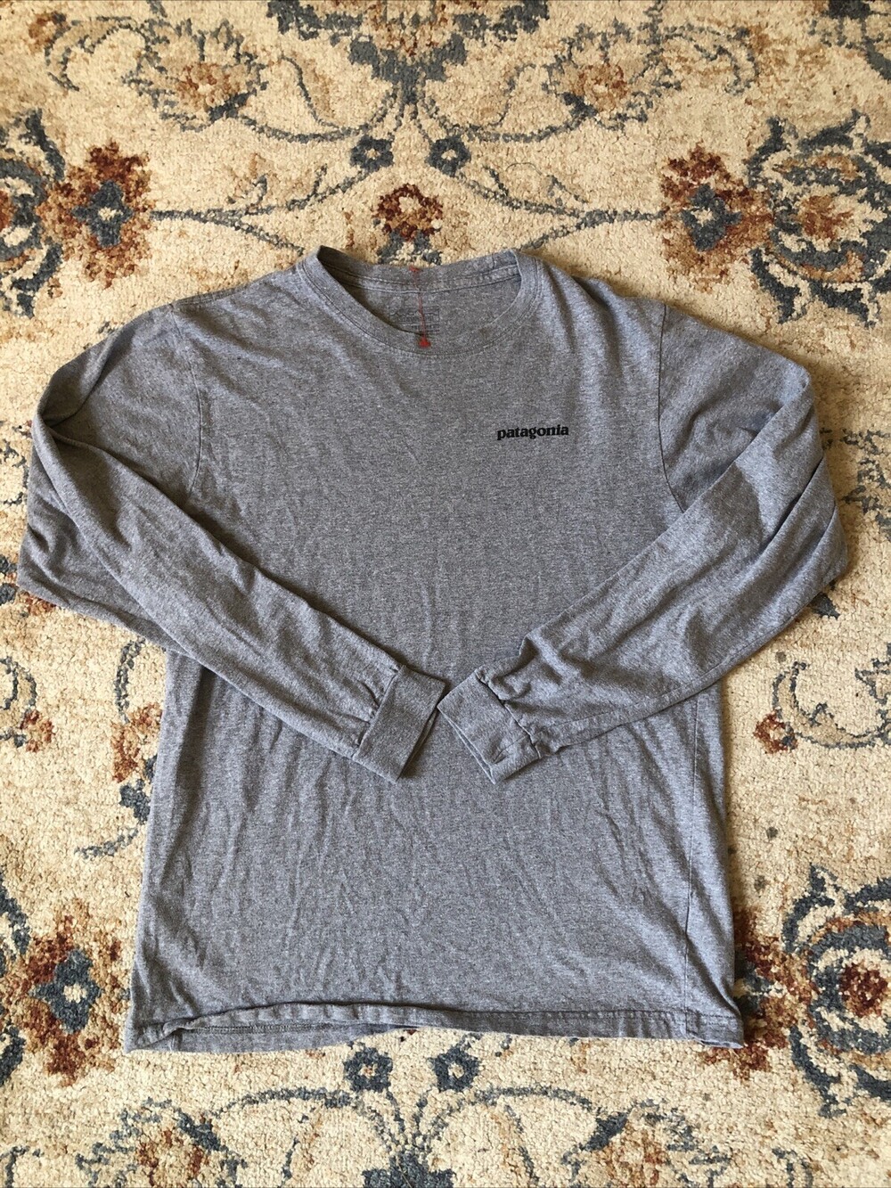Patagonia Men’s Regular Fit Long Sleeve Shirt Gray Size Small